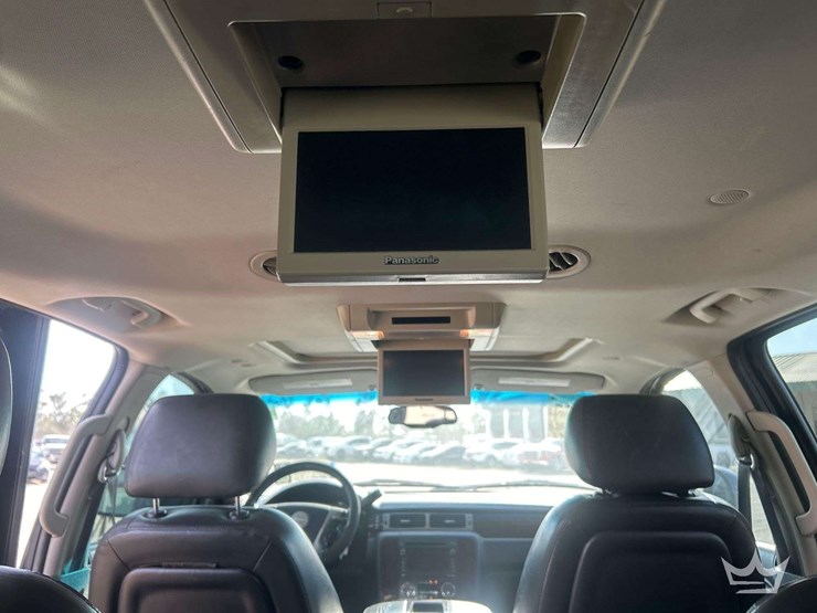 2011-gmc-yukon-xl-denali-image-25