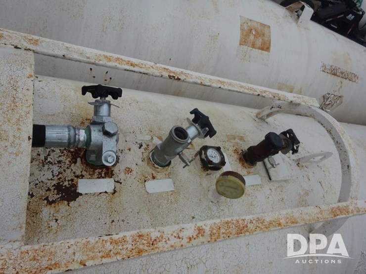 double-nh3-nurse-tanks-(pz14082,-unit-50409,-tank-3)-image-41