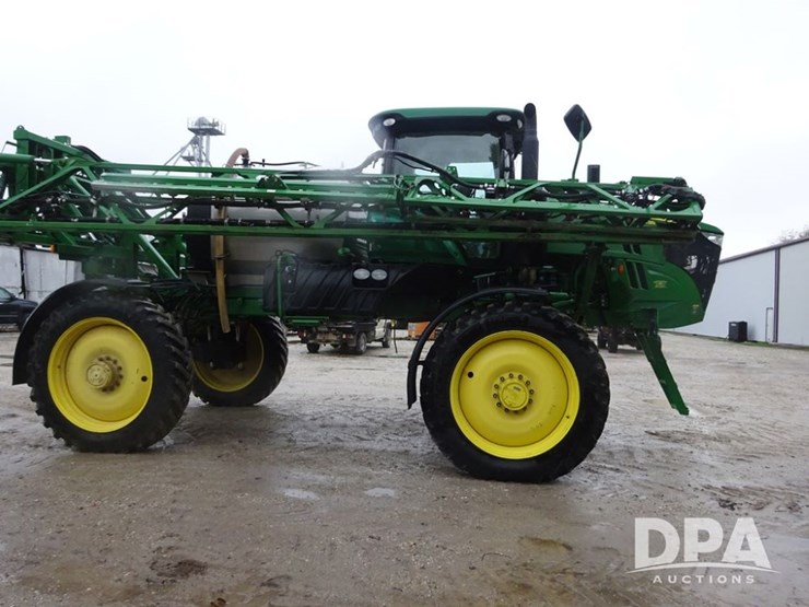 2015-john-deere-r4038-image-15