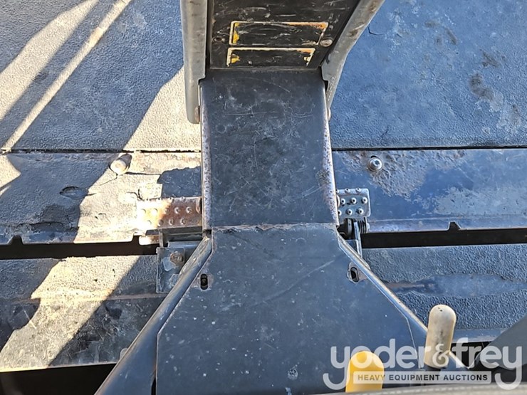 2014-caterpillar-cb54xw-image-22