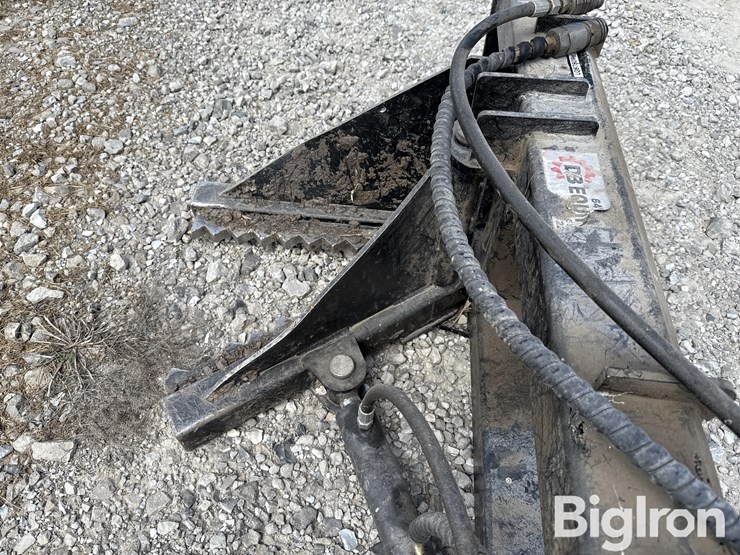 skid-steer-post-&-tree-puller-image-12