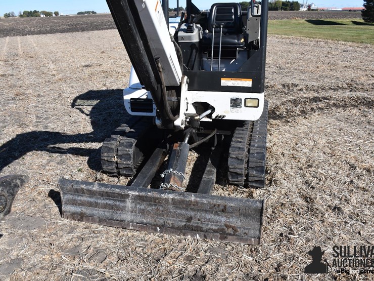 2007-bobcat-329g-image-17