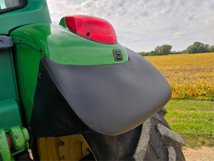 john-deere-7520-image-11