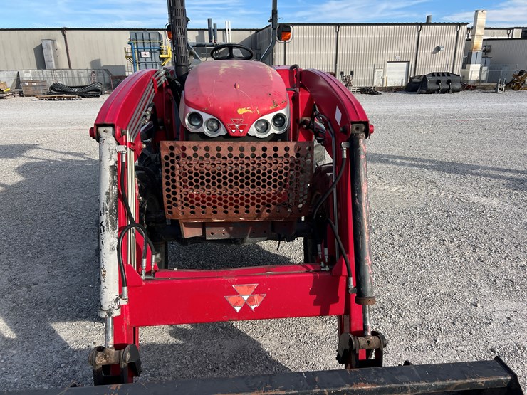 massey-ferguson-4608-image-3