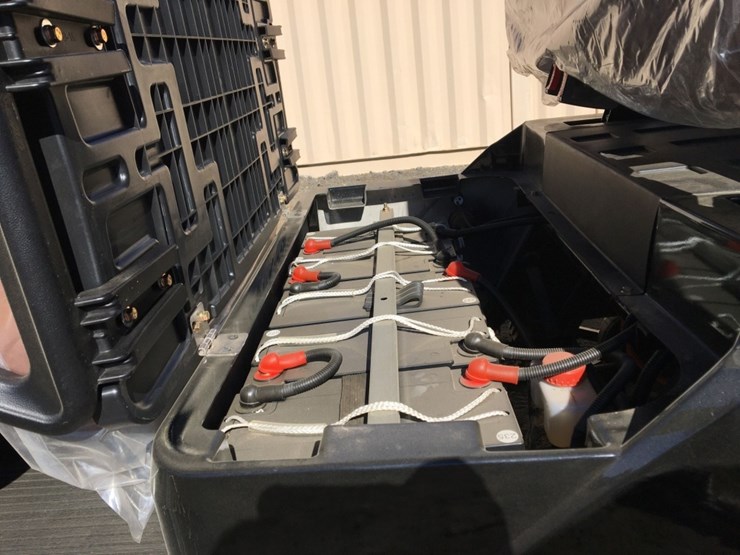 unused-2025-sd-lanch-sdlgc100-6-passenger-golf-image-8