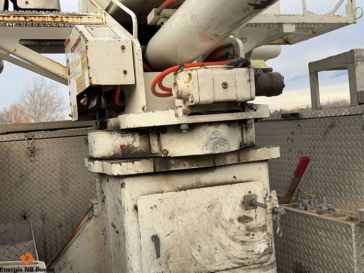 2012-international-7400-image-20