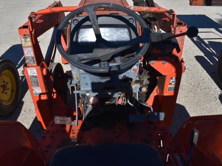 kubota-l4300e-tractor-w/-loader-(serial-#-___857)-(showing-appx-1,247-hours-image-11
