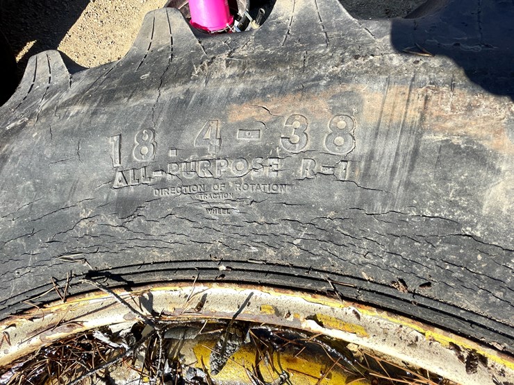 #5945-•-(2)-titan-18.4-38-bolt-on-duals-image-17