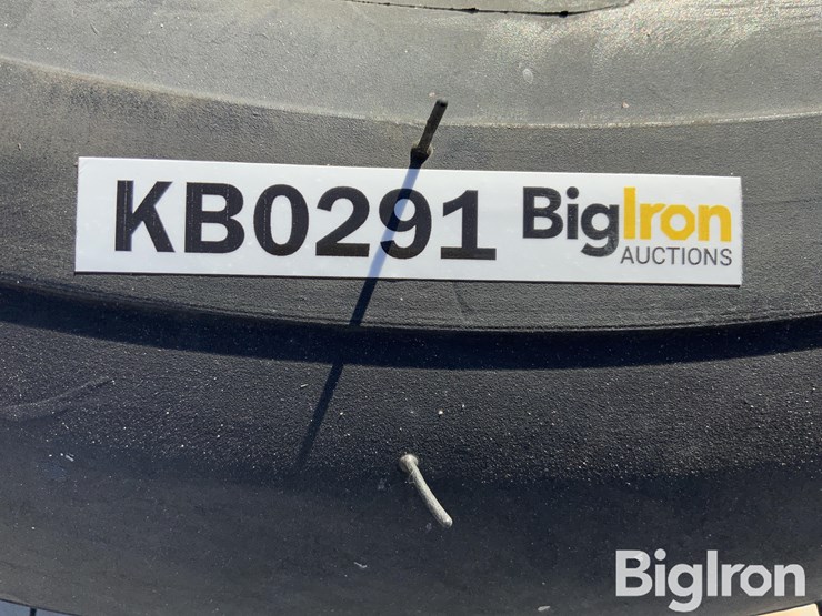 11l-15-implement-tires-image-16