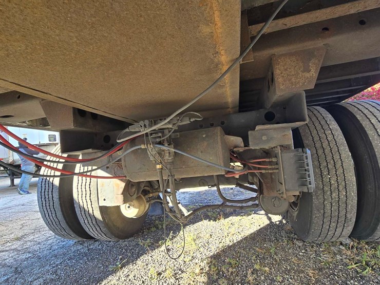 2015-great-dane-trailer-image-5