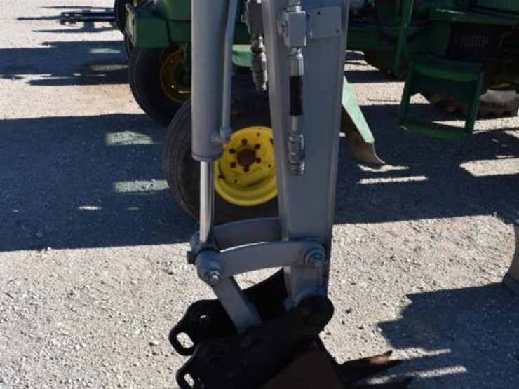 takeuchi-tb230-image-4