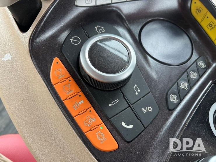 2025-case-ih-steiger-715-quadtrac-tractor-(jn3260)-image-86