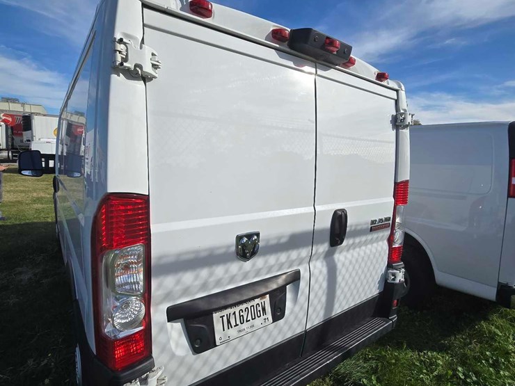 2021-ram-promaster-1500-image-6