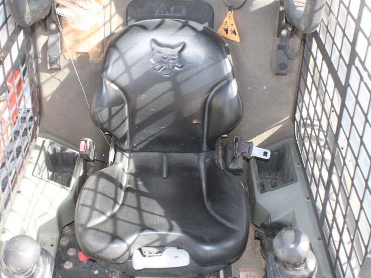 2015-bobcat-s530-image-48