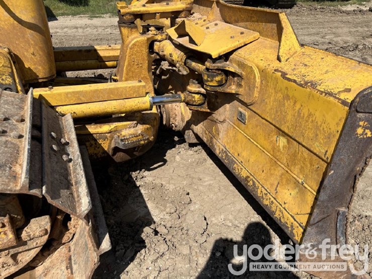 2023-komatsu-d61pxi-24-image-23