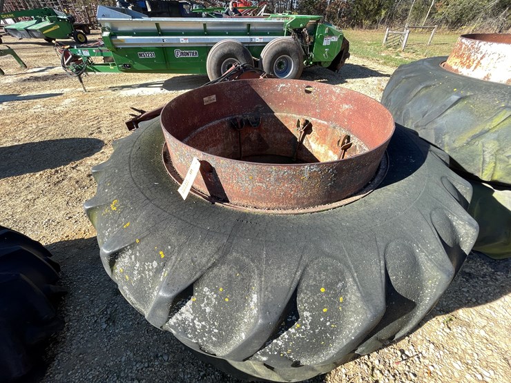 #5940-•-set-of-18.4-38-duals-image-5