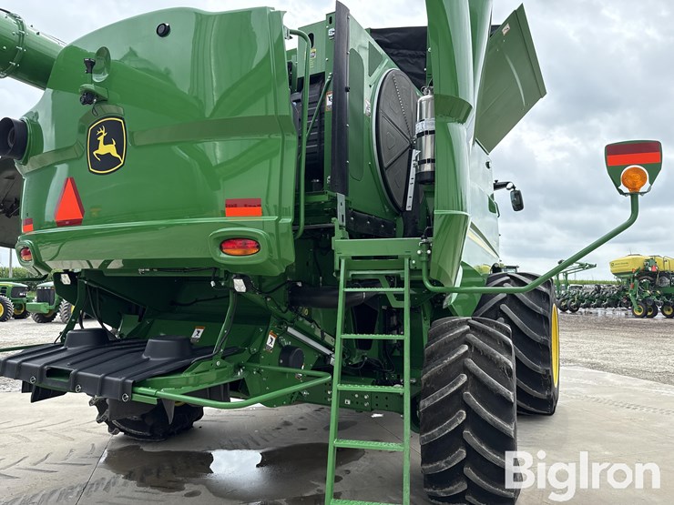 2022-john-deere-s780-image-9