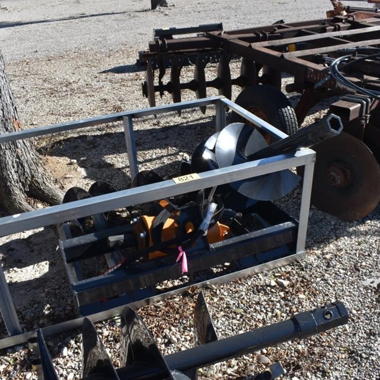 SKID STEER POSTHOLE DIGGER W/ 12" AND 18" AUGER