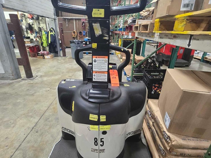 2017-crown-pe4500-60-image-3