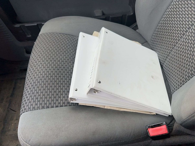 2016-ford-f550-xl-image-29