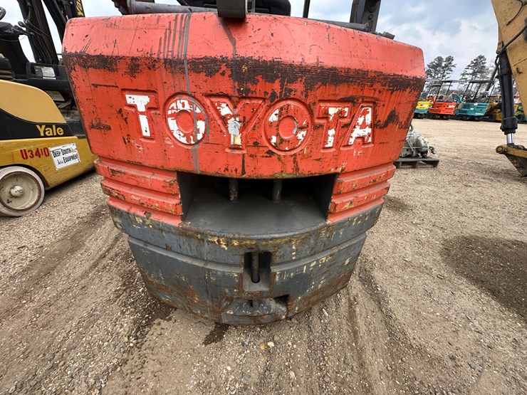 #2604-•-toyota-sgc30-forklift-|-parts/repairs-image-7