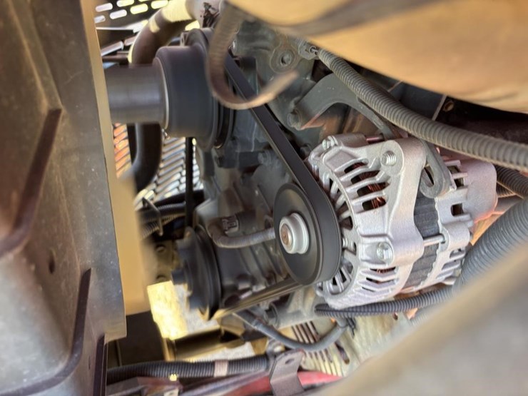 2018-kubota-m5-111d-image-57