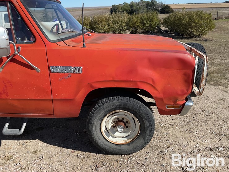 1980-dodge-power-wagon-image-17