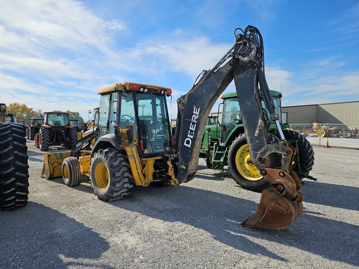 2007-deere-410j-image-11