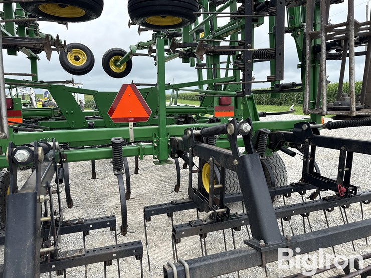 john-deere-2210-image-14