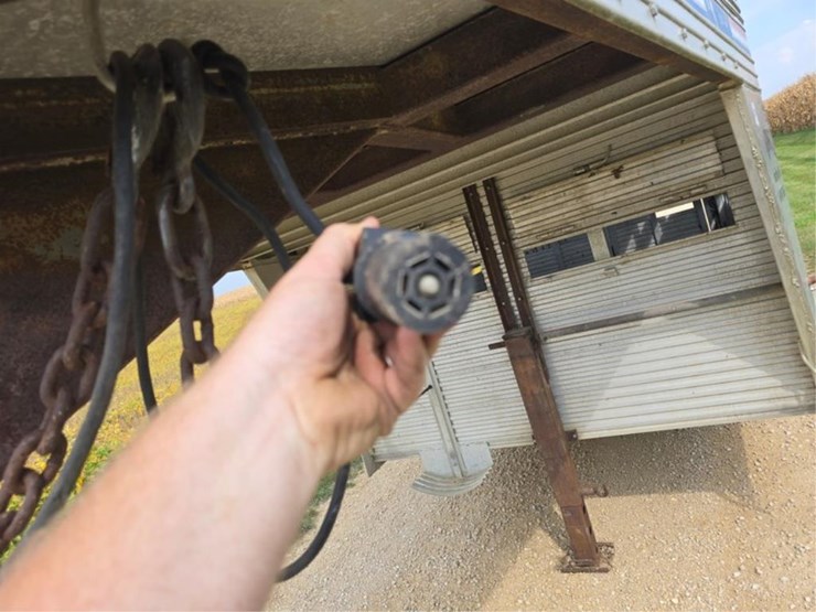 #25-•-1997-alumiline-all-american-cattle-trailer-image-13