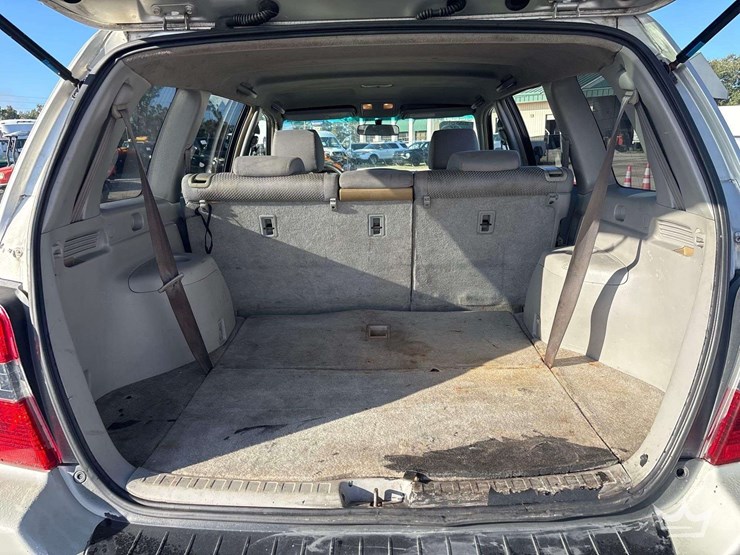 2005-toyota-highlander-image-21