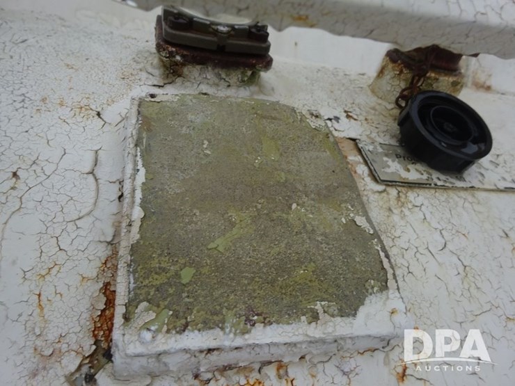 double-nh3-nurse-tanks-(pz14083,-unit-96111,-tank-4)-image-40