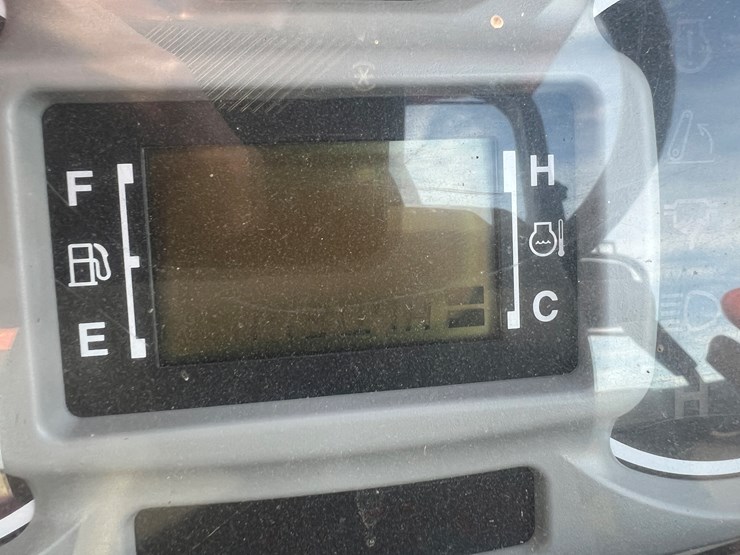 massey-ferguson-4608-image-14