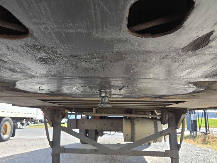 2012-great-dane-trailer-image-11