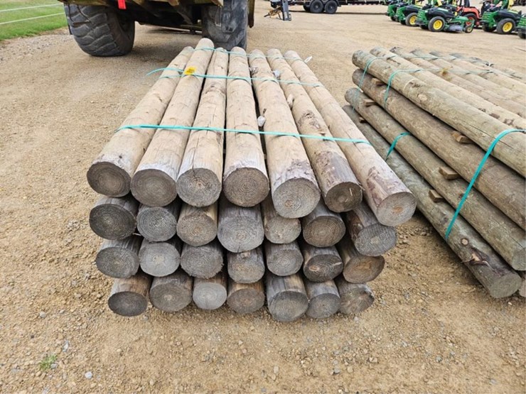 #3062-•-28-6"-x-8'-wood-posts-image-6