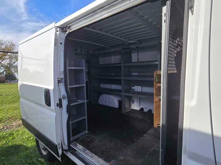 2021-ram-promaster-1500-image-8