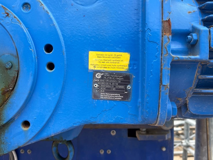 #2788-•-hek-tpm1600sd-electric-mast-climbing-work-platform/material-hoist-image-15