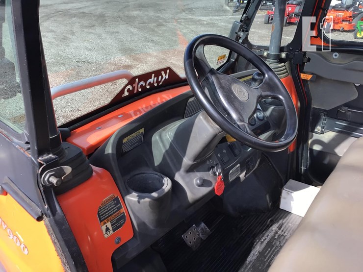 2010-kubota-rtv900g-image-13