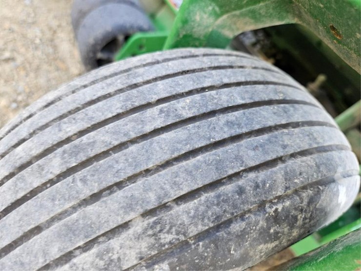 2022-john-deere-z960m-image-28