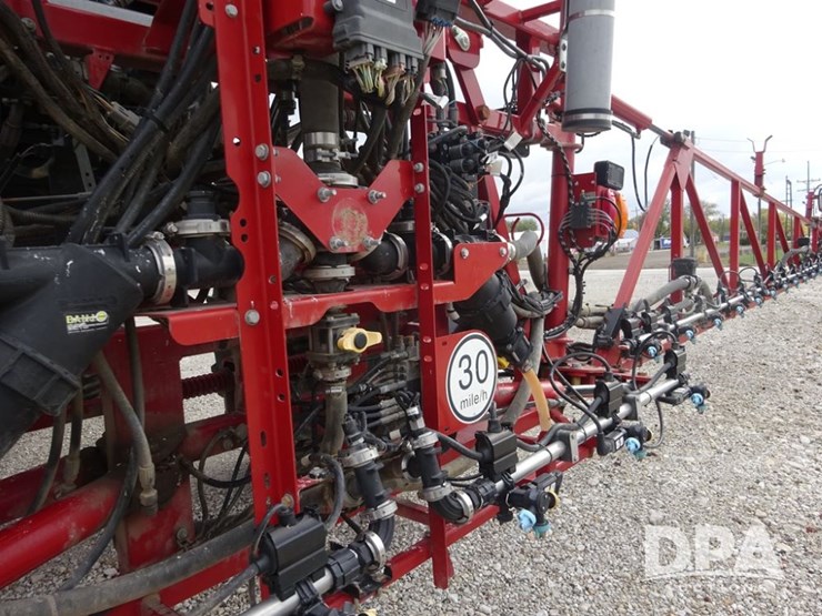 2019-case-ih-patriot-3340-image-40