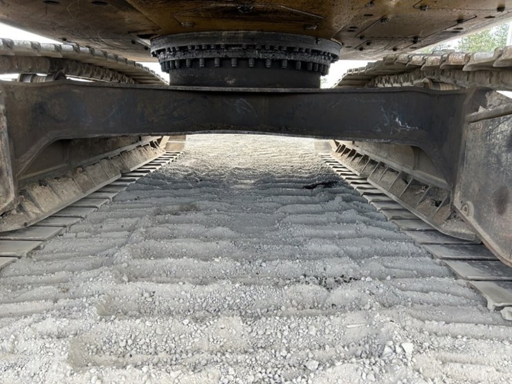 caterpillar-320c-image-26