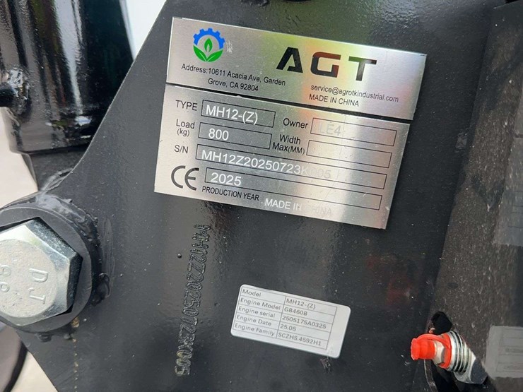 2025-agt-mh12z-mini-excavator-image-14