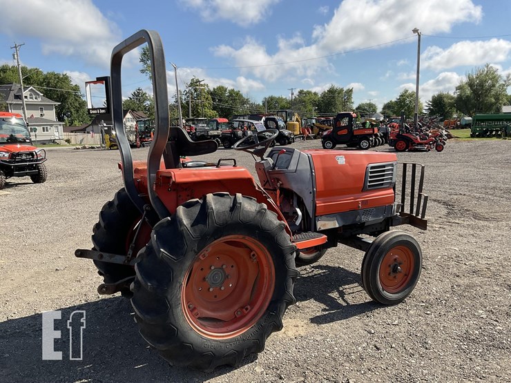 kubota-l2900-image-6