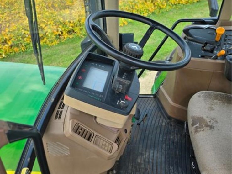 john-deere-7610-image-24