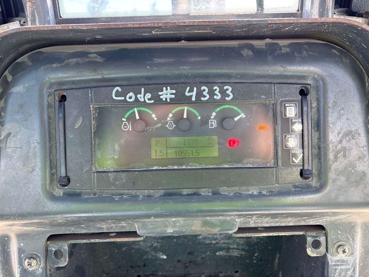 2013-deere-650k-image-14