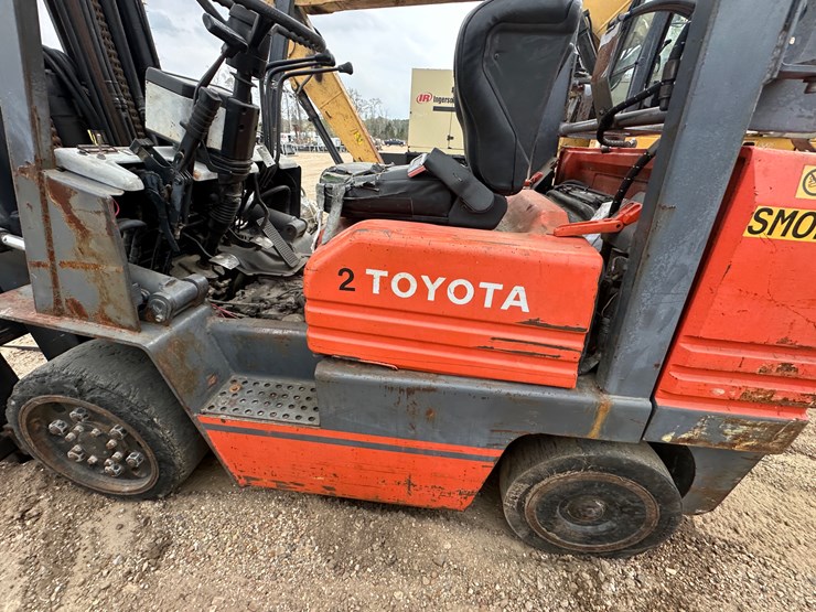 #2604-•-toyota-sgc30-forklift-|-parts/repairs-image-10