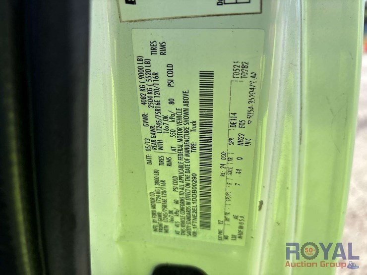 2013-ford-cargo-image-5