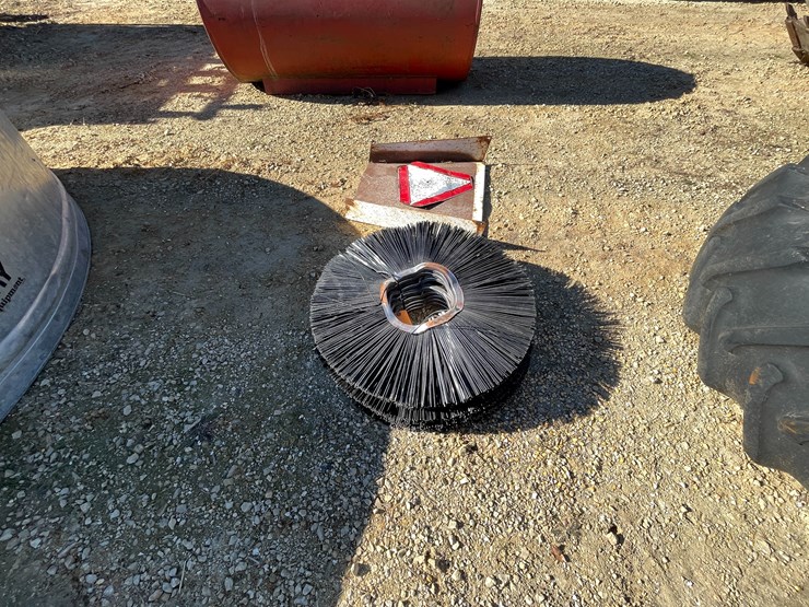 #5947-•-misc.-farm-related-items-image-2