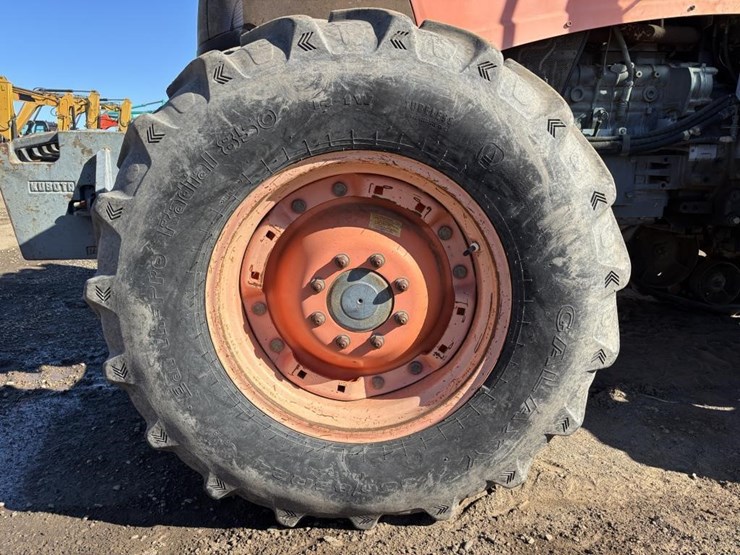 kubota-m126x-image-28