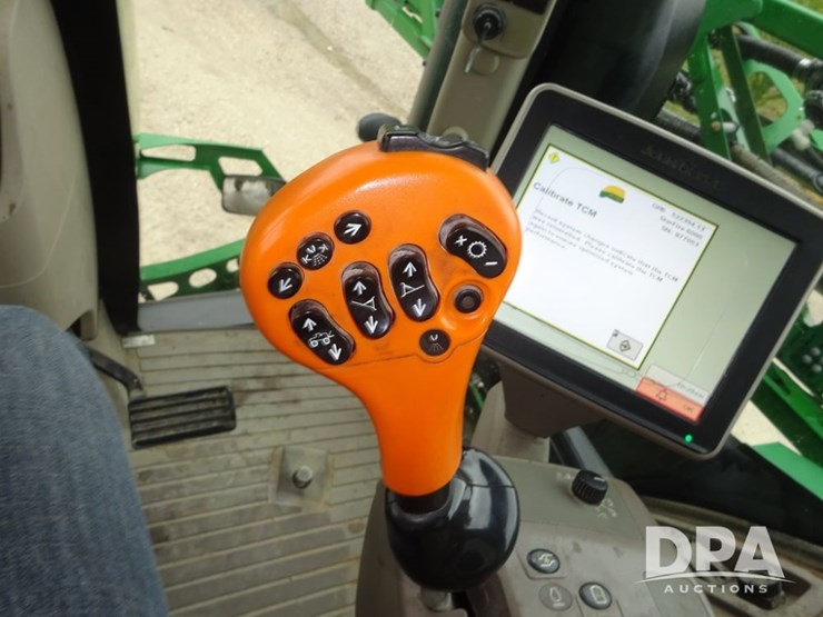 2017-john-deere-r4038-image-117